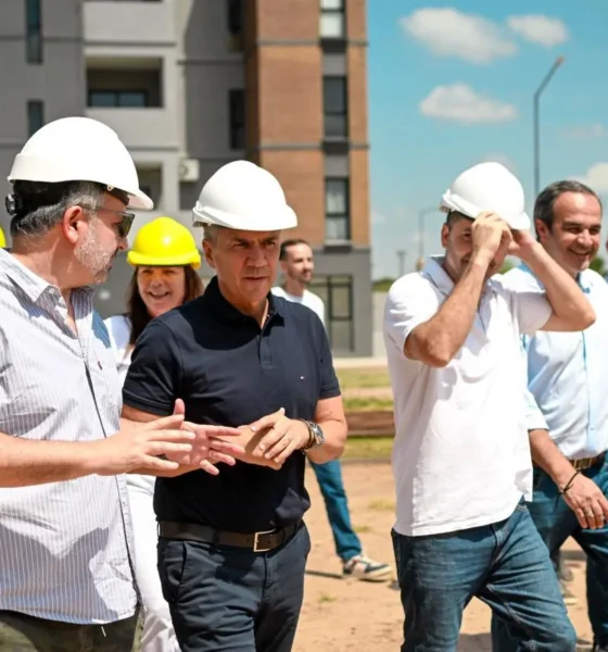 Zdero supervisó la construcción de más viviendas en Sáenz Peña